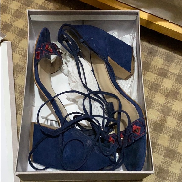 Sandals - Picture 4 of 4